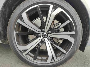 Letne pneumatiky Pirelli P Zero 255/40 R21 - 2