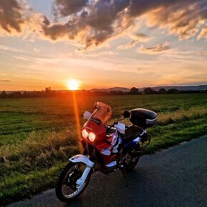 Honda Africa Twin xrw750 - 2