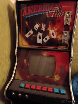 Hraci automat videohra poker retro - 2