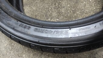 Bridgestone 235/40r19 letne - 2