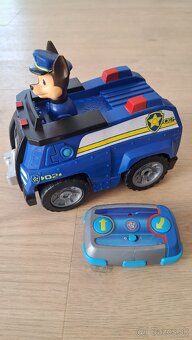 Paw patrol - auto na diaľkové ovládanie Chase - 2