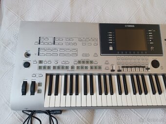 profesionalny keyboard YAMAHA TYROS 4 - Bratislava | Bazoš.sk