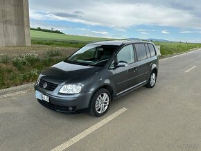 Volkswagen Touran 1.9 TDI DSG - 2