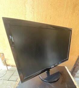 LCD monitor Asus VS197DE-18,5" 1366x768, TN, 5ms - 2