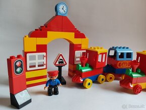 lego duplo vlaková stanica - 2