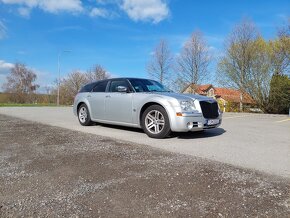 Chrysler 300c 3.0crd - 2