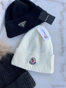 Moncler ciapka nova - 2