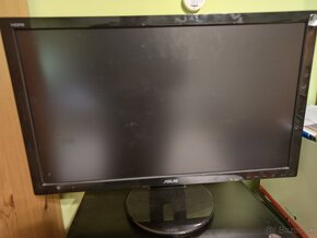 Predám staršie LCD monitory - 2