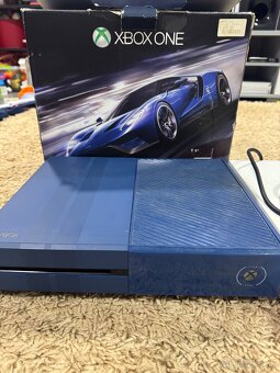 Xbox One 1TB Forza Limited Edition - 2