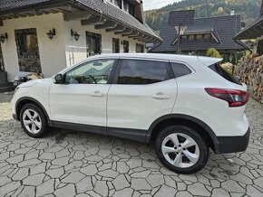 Nissan Qashqai - 2