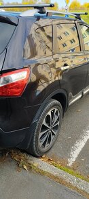 Nissan Qashqai 2.0 dCi  4x4 - 2