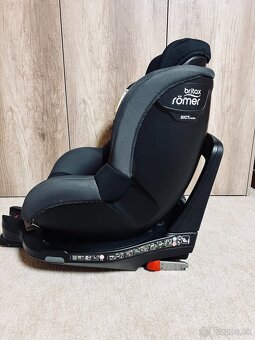 Britax Romer Dualfix M i size - 2