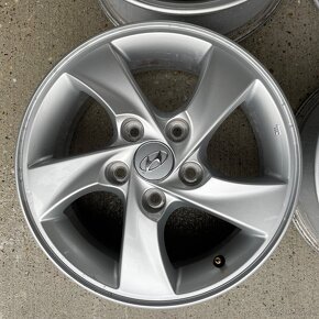 alu disky Hyundai 5x114,3 r15 - 2