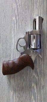 RUGER SP101 357magnum - 2