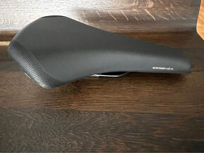 NOVE sedadlo Selle Royal Essenza - 2