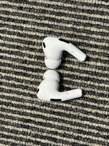 Apple AirPods Pro 2 - ihned k odběru - 2