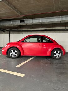 Predám Volkswagen new beetle 2.0 benzín - 2