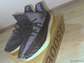 ADIDAS YEEZY BOOST 350 V2 'Carbon' - 2