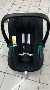 Romer Britax vajicko + isofix platňa - 2