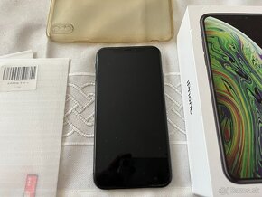 Iphone XS 64GB v stave nového - 2