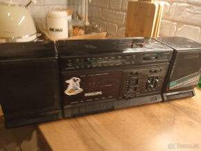 Predám radiomagnetofon Philips D8274 - 2