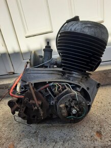 Jawa 250/590 šport motor - 2