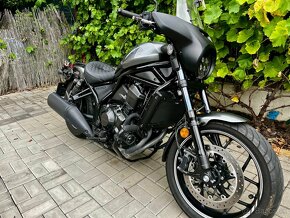 Honda Rebel 1100 - 2