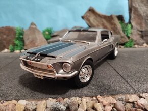 Prodám nový model 1:18 Shelby GT500 kr 1968 - 2