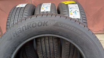 215/60R17 Hankook - 2