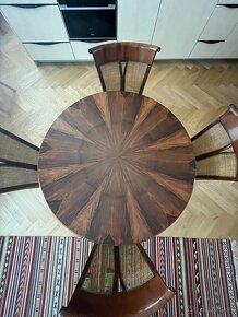 Stol a stolicky z orechového dreva - 2