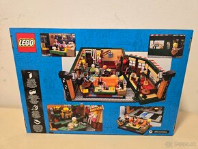 LEGO® Ideas 21319 Central Perk - 2