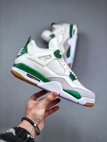 Nike Air Jordan 4 SB Pine Green - 2