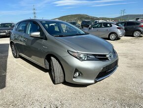 Toyota Auris 1.8 I VVT-i Hybrid AT - 2