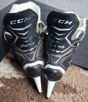 Hokejové korčule CCM tacks 9040 - 2