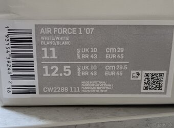 AF1 - 2