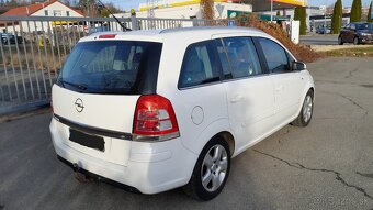 Opel Zafira 7 miestne - 2