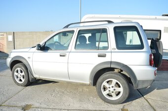 LAND ROVER FREELANDER 2,0TD4 A/T 4x4 166829km - 2