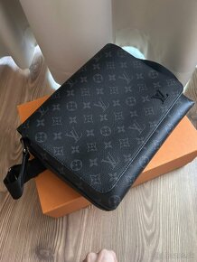Louis Vuitton District Messenger Bag PM panska taška - 2