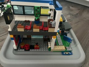 Lego city Škola - 2