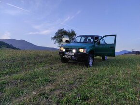 Toyotu Hilux - 2