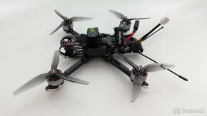 FPV dron 5" Diatone ROMA F5 - 2