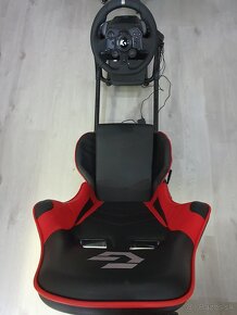 Logitech g923 + sedačka - 2