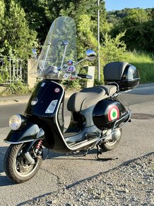 vespa 300GTV Monte napoleone - 2