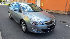 Opel Astra J 1.6 16V Benzin - 2