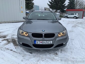 BMW E91 318d 2010 - 2