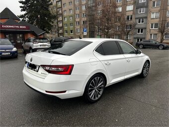 Predam škoda superb III 2.0 140 kw DSG REZERVOVANÉ DO 27.1 - 2