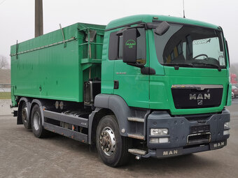 Prodám sklápečkový MAN TGS 26.440 6X4H-2 BL EURO 4 krmivář - 2