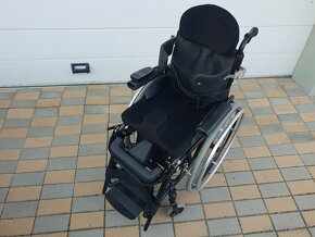 invalidny vozík LEVO s elektrickou vertikalizaciou - 2