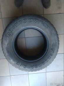 Predam pneumatiky 235\70R16 - 2