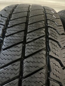 215/65R16C 109/107R - 2